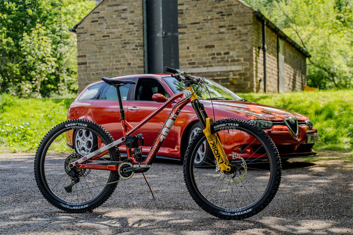 Petrolhead Meets Privateer - Andi's Alfa-Inspired 161