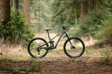 Load image into Gallery viewer, Privateer Gen 2 161 complete bike in green
