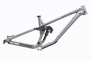 Privateer 141 Frameset in charcoal grey